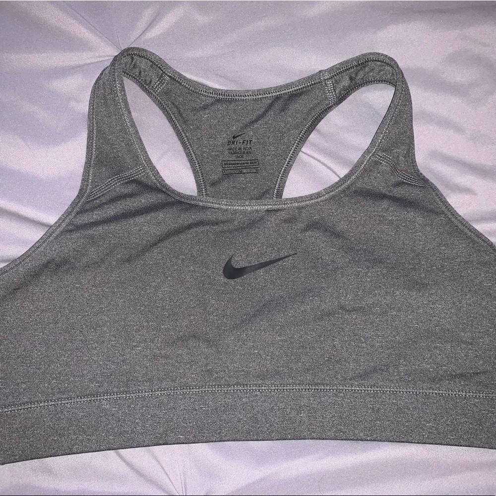 nike sports bra